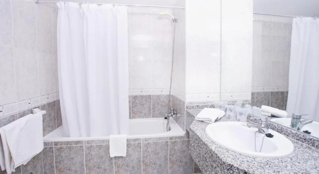 Трёхместный номер Standard Hotel Kilimanjaro