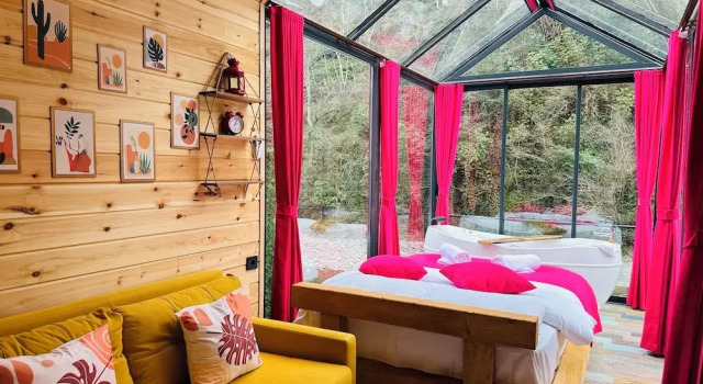 Бунгало Business Eça River Bungalov