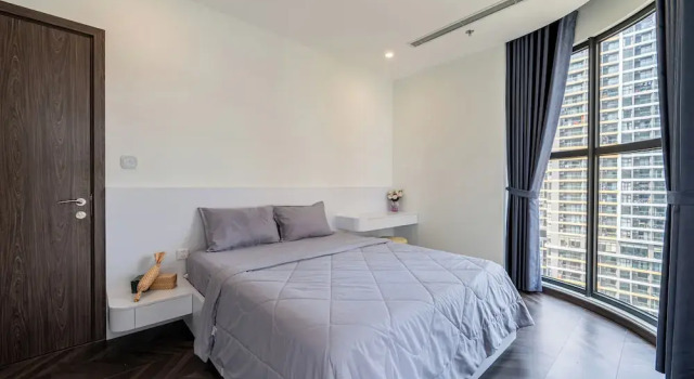 LA Nest 2 Bedrooms The Beverly - Vincom