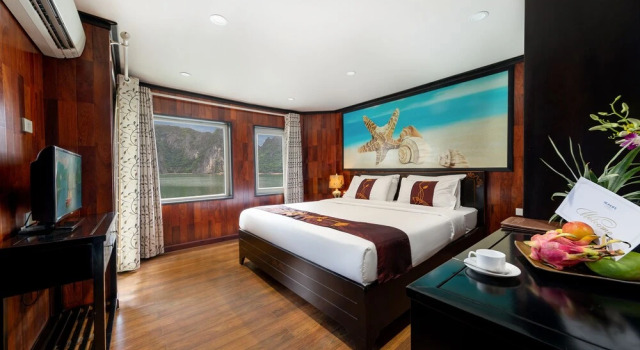 Двухместный люкс с балконом Huong Hai Sealife Cruise