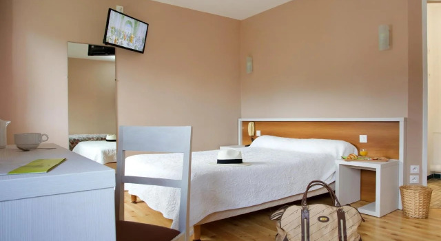 Logis L'Auberge Picarde, Varaa Hotelli Acheux-en-Vimeu 