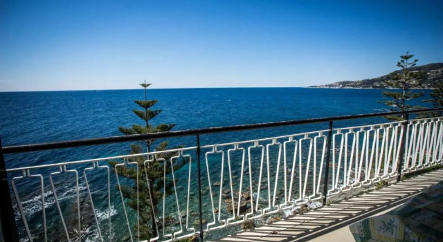 Апартаменты Appartamento in locazione sul mare ad Ospedaletti con piena vista mare