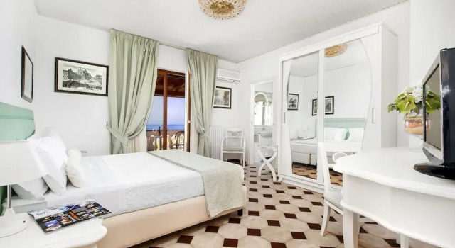 Вилла с 6 комнатами Villa Giulia