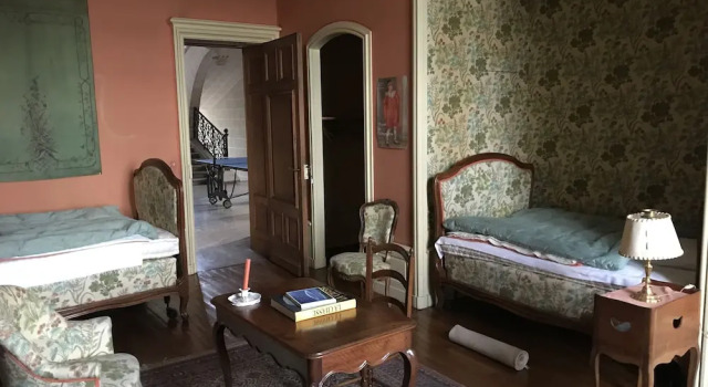 Апартаменты с красивым видом из окна Château de Joyeux - Chambres D'hôtes