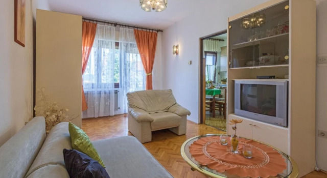 Beautiful Home in Stinjan With Wifi and 4 Bedrooms