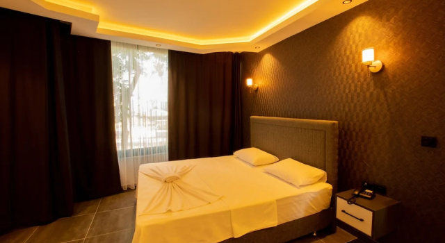 Семейный номер Standard с балконом Rolli Butik Hotel