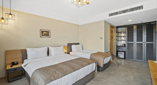 Трёхместный номер Standard ZEYT INN HOTEL