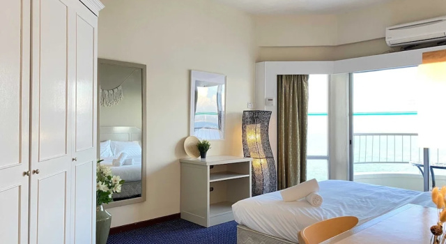 Апартаменты Comfort с 2 комнатами с видом на море Sea View Paradise