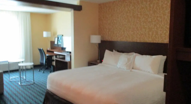 Люкс c 1 комнатой Fairfield Inn & Suites by Marriott Fremont