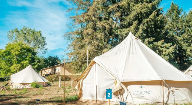 Lodging Nature Camp Dordogne, Rezervați Hotel Lacave Dodogne Valley