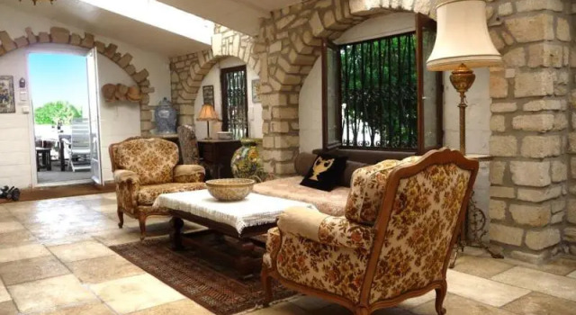 Вилла Villa with pool in Provence -Villa Romantique sleeps up to 12 4 in optional gite
