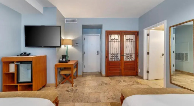 Четырёхместный номер Deluxe Kasa Impala Miami Beach