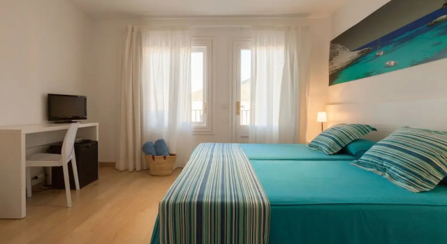 Двухместный номер Superior с балконом и с видом на горы Hotel Capri Pollensa
