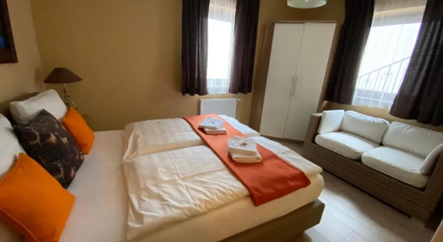 Residence Cocoon, Prenota Hotel Hotel a Tirolo con parcheggio, Parcheggio