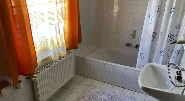 Трёхместный номер Standard с балконом Gasthof-Hotel Winkler