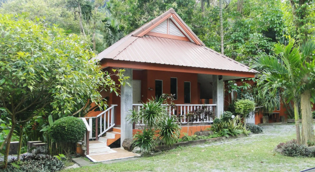 Baan Suan ChongKhoa Resort, Забронировать Курортный отель Отели Южного Таиланда с парковкой, Парковка
