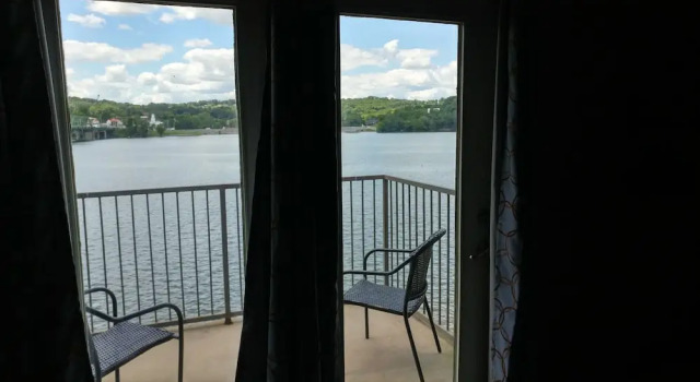 Номер Deluxe The Point Resort