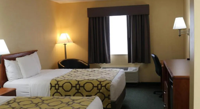 Четырёхместный номер Standard Sleep Inn & Suites - Oxford - University Area