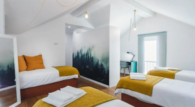 BeSmart Suites with Private WC by Home Sweet Home Aveiro, Забронировать Хостел Хостелы Авейру, рядом с Салинас де Авейру, Хостел