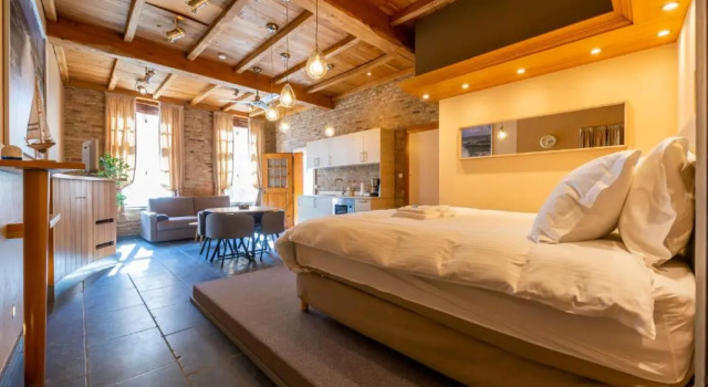De gouden Kop 2 Vakantiestudio Centrum Damme, Забронировать Отель Отели в центре Дамме, в центре