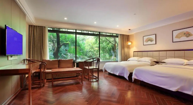 Семейный номер Standard с видом на сад Guilin Zizhou Panorama Resort