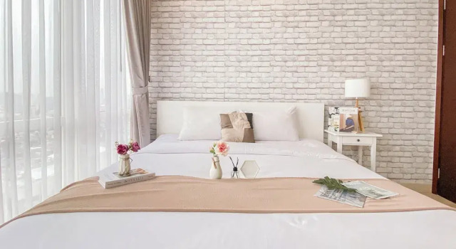 Best Deal and Elegant 2BR Apartment at Menteng Park, Забронировать Апартаменты/квартира Ментенг Джакарта, рядом с Парк Таман Суропати