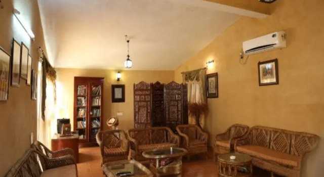 Kanha Eco Lodge, Varaa Hotelli Hotellit New Delhi uima-altaalla, Uima-allas