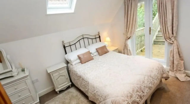 Braunton April Cottage 3 Bedrooms, Book Feriehus Villaer i Saunton, Villa
