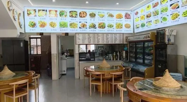 Zhonghong Fisherman's House Chinese Inn, Prenota Hotel Hotel a Yunnan con parcheggio, Parcheggio