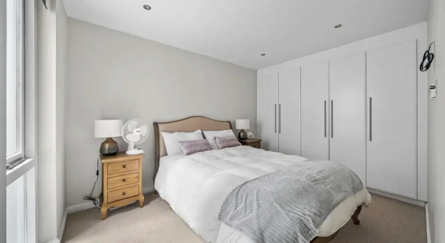 3 Bed City Centre House Sleeps 6 - Parking, Wifi, Забронировать Дом для отпуска Виллы Лондона, рядом с Уайт Сити, Вилла