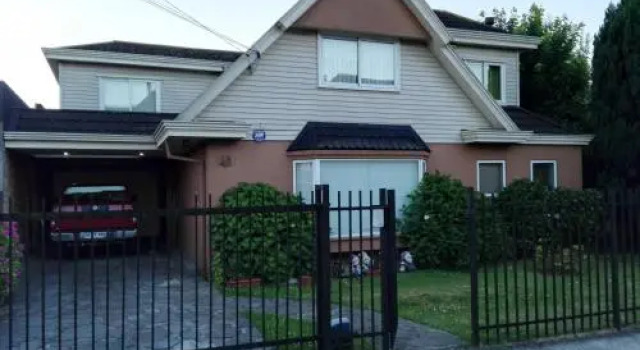 Residencial Amanda, Забронировать Отель Пуэрто-Монт Carretera Austral, рядом с El Paseo Pier
