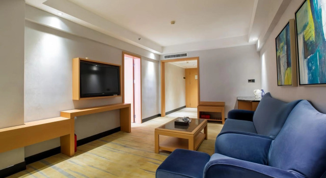 Guangzhou Mingyue Hotel, Varaa Hotelli Hotellit Guangdong uima-altaalla, Uima-allas