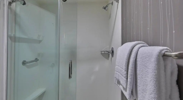 Двухместный люкс Courtyard by Marriott Eugene Springfield