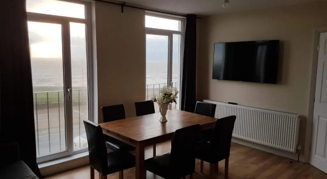 Granada Apartments Queen's Promenade, Varaa Huoneisto Asunnot kohteessa Merseyside, Huoneisto