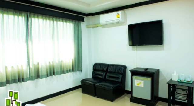 Srisupan Grand Royal Hotel, Book Hotel Chum Phae 