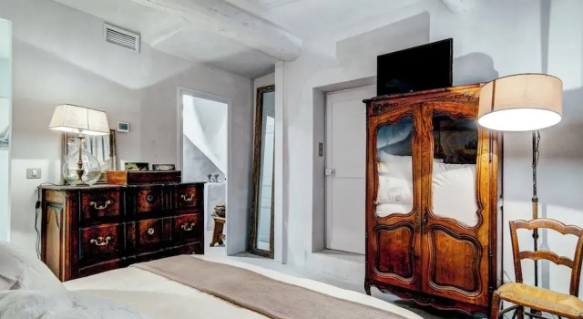 Charming Studio-1br-2p- In the Heart of Cannes, Забронировать Апартаменты/квартира Отели Канн с парковкой, рядом с Le Croisette Casino Barriere de Cannes, Парковка