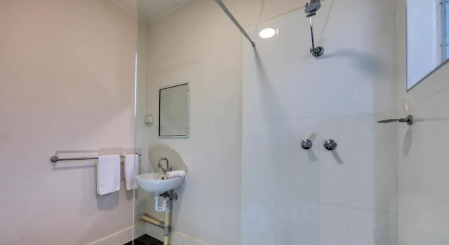 Апартаменты Cowra Motor Inn