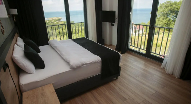 Семейный номер Standard Yason Blue Hotel