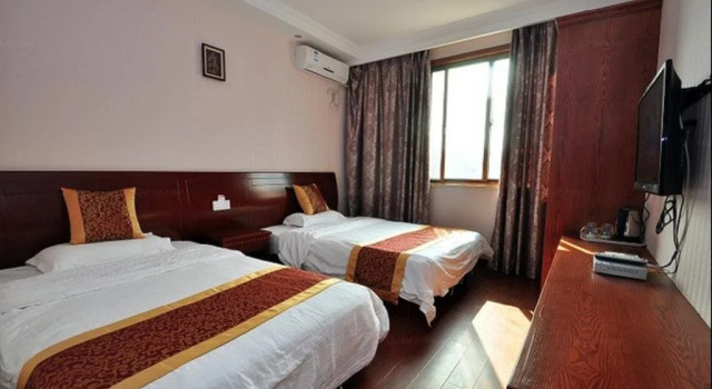 Zhoushan Zhujiajian Jinshayangguang Hotel