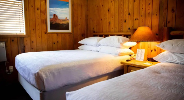 Четырёхместный номер Standard Red Stone Inn
