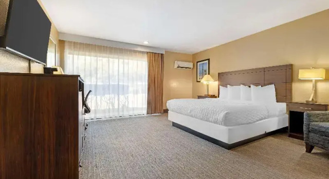 Номер Standard с балконом Best Western Oceanside Inn