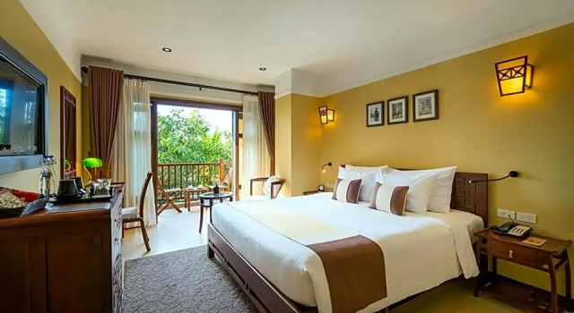 Номер Deluxe с балконом La Siesta Hoi An Resort & Spa