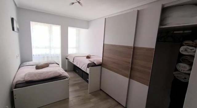 Piso San Roque 3 hab cerca del centro y universidad, Забронировать Апартаменты/квартира Отели Сантандера с парковкой, рядом с Музей модернистского и современного искусства Сантандера и Кантабрии, Парковка