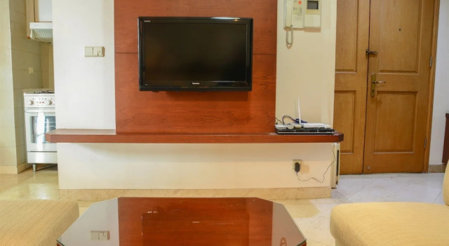 Big 1 Bedroom Park Royale Apartment By Travelio, Забронировать Апартаменты/квартира Тана Абанг Джакарта, рядом с Спортивный комплекс Gelora Bung Karno