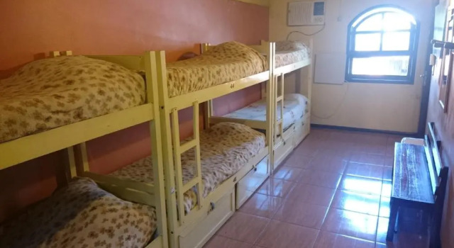 Кровать в общем номере Hostel Iguazu Falls