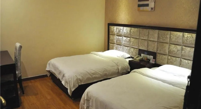 Huiquan Boutique Hotel, Rezerwuj Boutique Hotel Hotele w Taishan z parkingiem, Parking