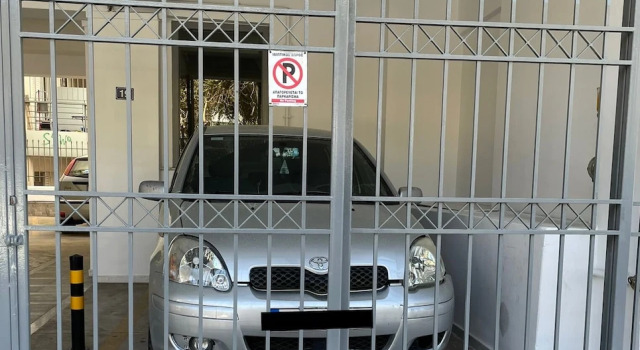 Ageliki's Athens Centre 2BDRM & Parking