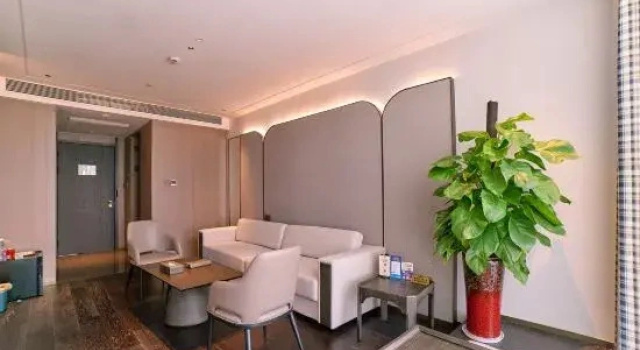 Люкс Premier Century Dynasty Hotel