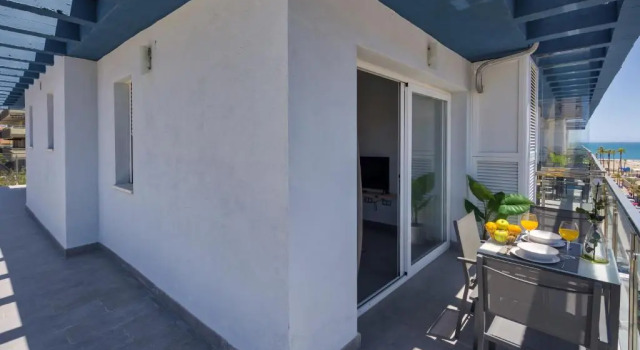 Апартаменты с 2 комнатами Sur Suites La Dorada, centricos soleados a pocos metros de la Playa y con Parking Opcional