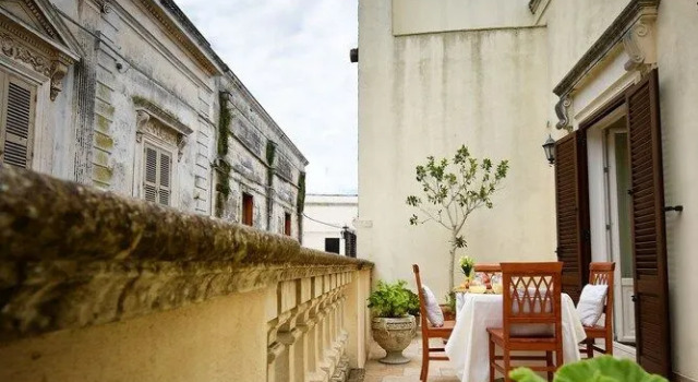 B&B Palazzo Corcioli, Забронировать Отель «постель и завтрак» Отели в центре Мезанье, в центре